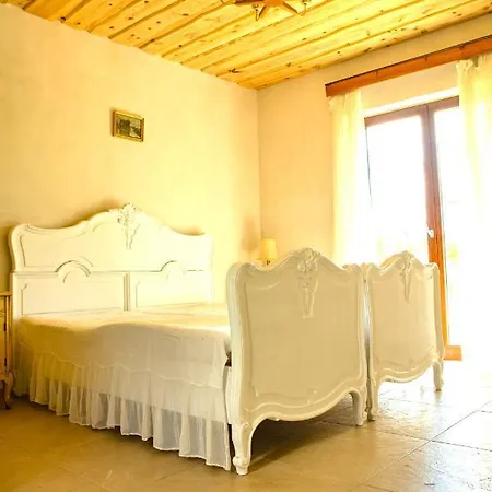 Apartament Safar Hrachoviste